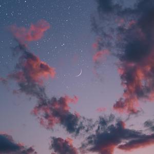 小雪握住老杨的又粗又大
