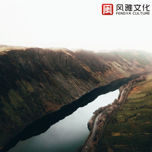 小雪握住老杨的又粗又大
